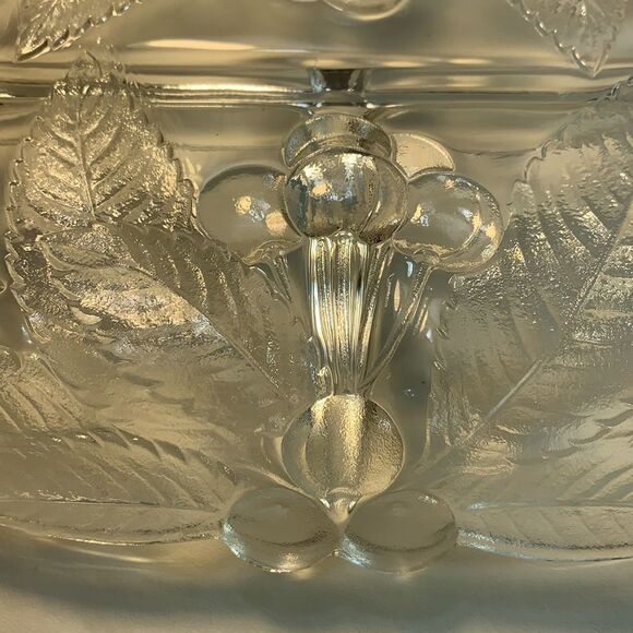 Cherry Patch Clear Glass 3 Divided Serving Tray - Picture 7 of 8